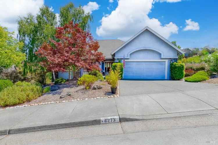 Single-family house For Sale in 6273, Meadowstone Drive, Santa Rosa, California