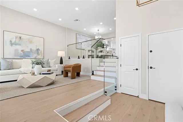 Single-family house For Sale in 7, Morning Star, Irvine, California