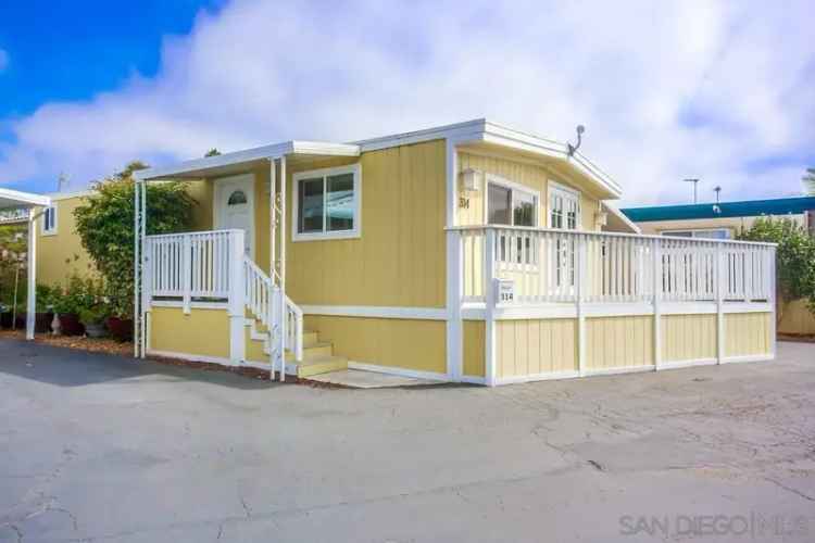 Single-family house For Sale in Oceanside, California