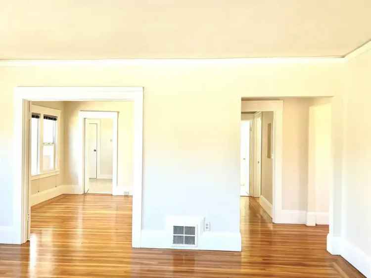 1 Bed 1 Bath Apartment Unit for Rent - Garage - Hardwood Floors