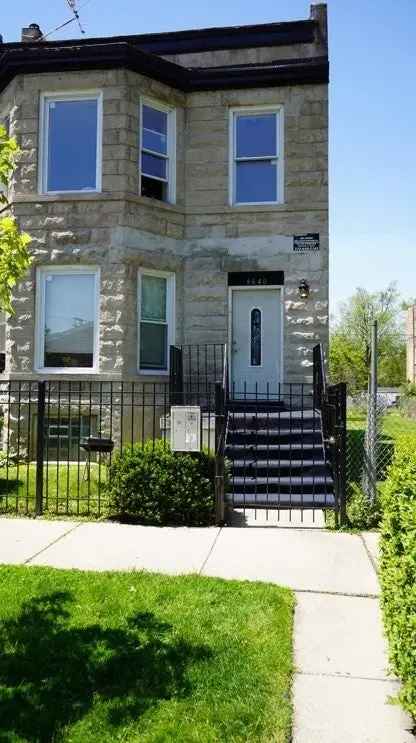 Multi-family house For Sale in 6640, South Evans Avenue, Chicago, Illinois