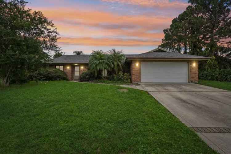 Single-family house For Sale in Palm Bay, Florida