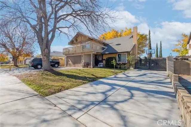 Single-family house For Sale in 44449, Fenhold Street, Lancaster, California