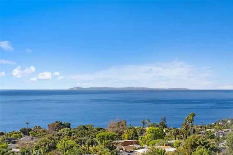 Single-family house For Sale in 31508, Mar Vista Avenue, Laguna Beach, California