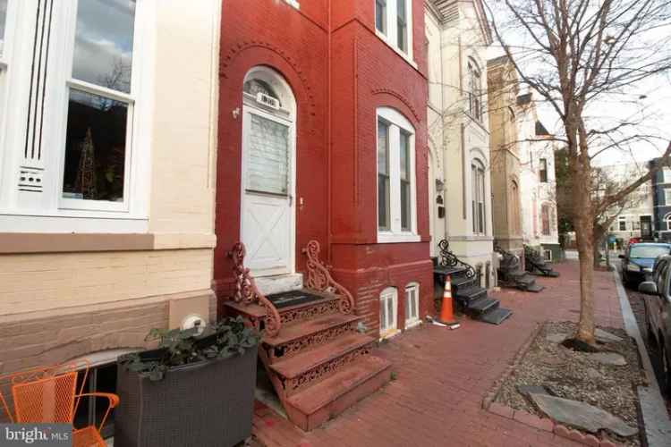 House For Sale in 1309, Wallach Place Northwest, Washington, District of Columbia