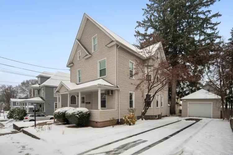 Multi-family house For Sale in 27, Frederick Street, Naugatuck, Connecticut