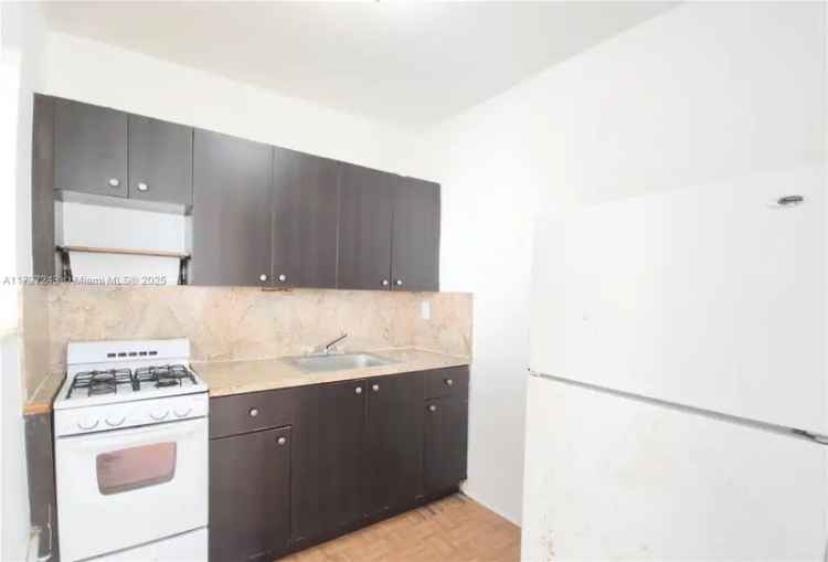 Multi-family house For Sale in 1565, Southwest 6th Street, Miami, Florida