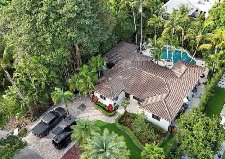 Single-family house For Sale in 465, Northeast 52nd Street, Miami, Florida