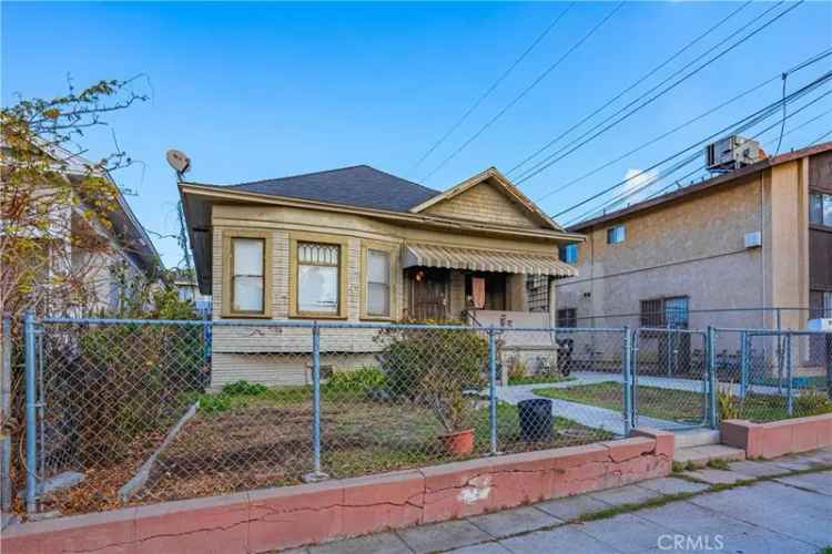 Single-family house For Sale in 2913, Baldwin Street, Los Angeles, California