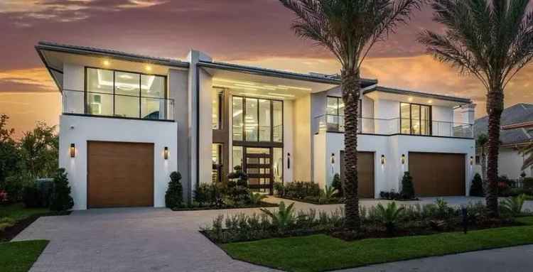 Single-family house For Sale in Boca Raton, Florida