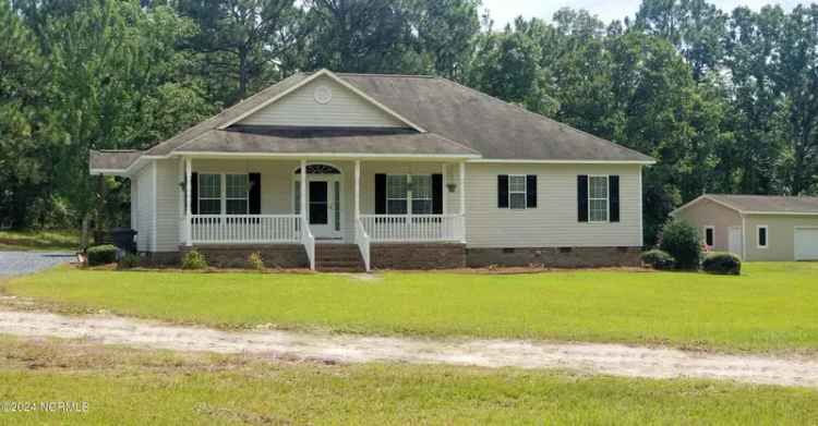 Single-family house For Sale in 110, Sunshine Boulevard, Aberdeen, North Carolina