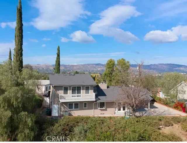 Single-family house For Sale in 22217, Cass Avenue, Los Angeles, California