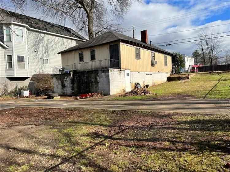 Single-family house For Sale in 1521, Jonesboro Road Southeast, Atlanta, Georgia