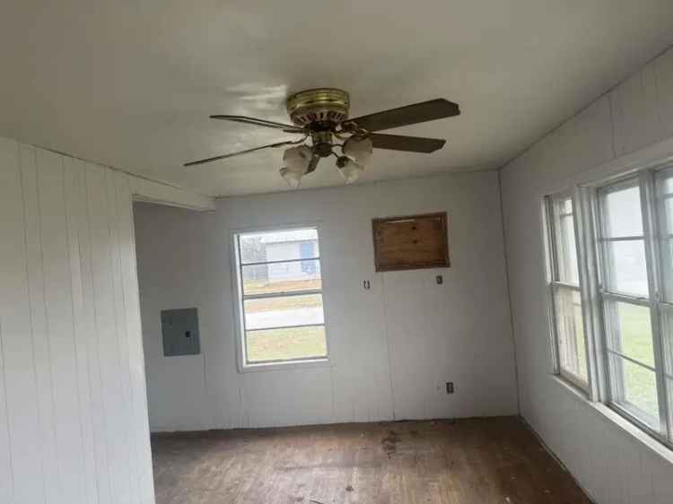 Single-family house For Sale in Archer City, Texas