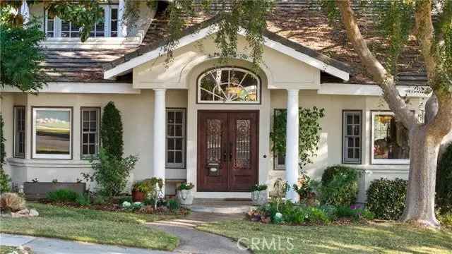 Single-family house For Sale in 143, Hillcrest Drive, Fullerton, California