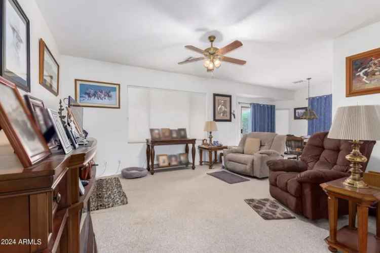 Single-family house For Sale in 1451, East Palm Beach Drive, Chandler, Arizona