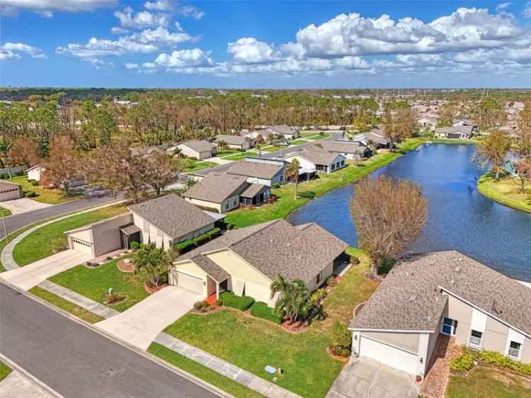 Single-family house For Sale in 421, Cypress Forest Drive, Englewood, Florida