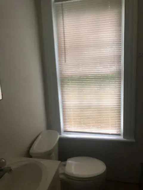 Apartment Unit for Rent Near Downtown