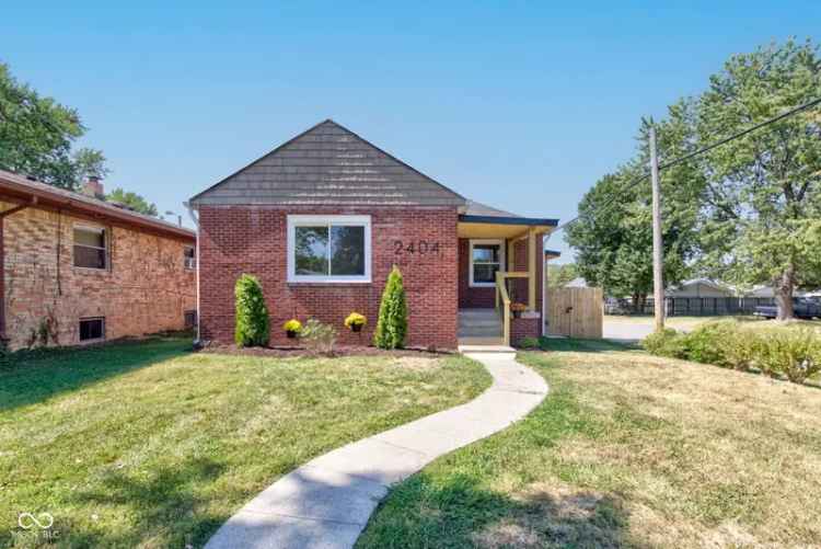 Single-family house For Sale in 2404, Harlan Street, Indianapolis, Indiana