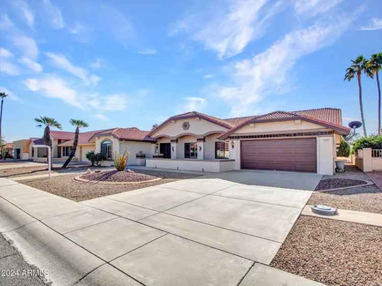 Single-family house For Sale in 14523, West Ravenswood Drive, Sun City West, Arizona