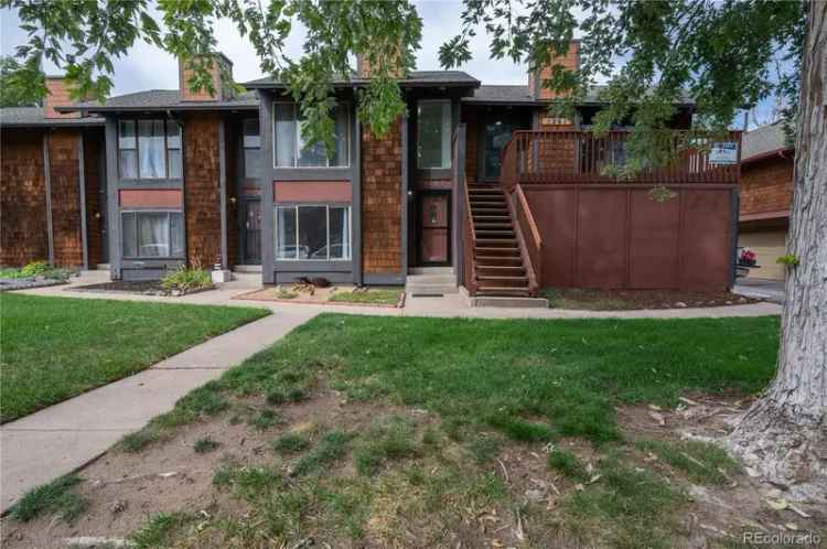 House For Sale in 1263, South Crystal Way, Aurora, Colorado