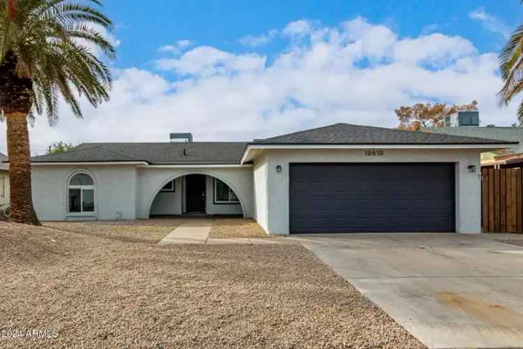 Single-family house For Sale in 10610, North 50th Avenue, Glendale, Arizona