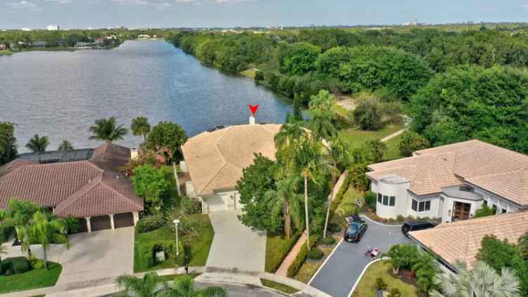 Single-family house For Sale in Boca Raton, Florida