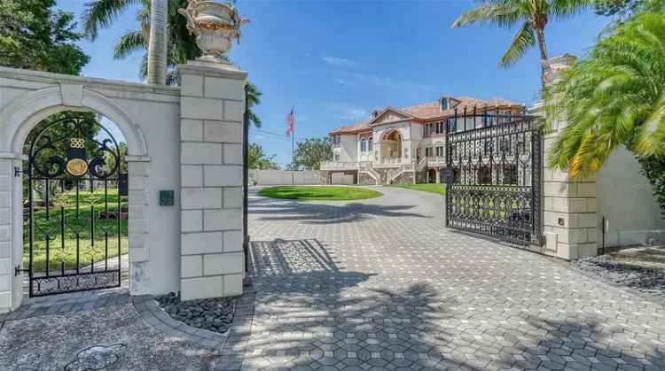 Single-family house For Sale in 1310, South Lake Shore Drive, Siesta Key, Florida