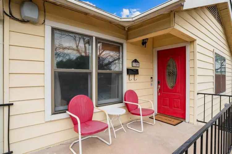 Single-family house For Sale in 1709, Valeria Street, Austin, Texas