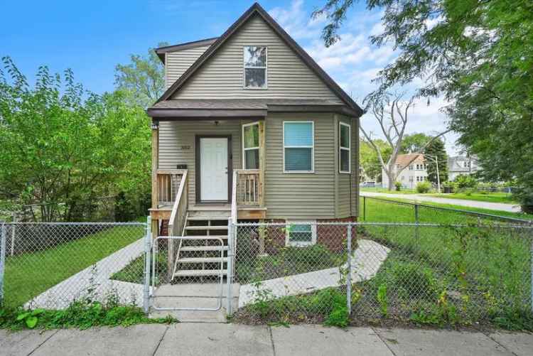 Single-family house For Sale in 302, West 110th Street, Chicago, Illinois