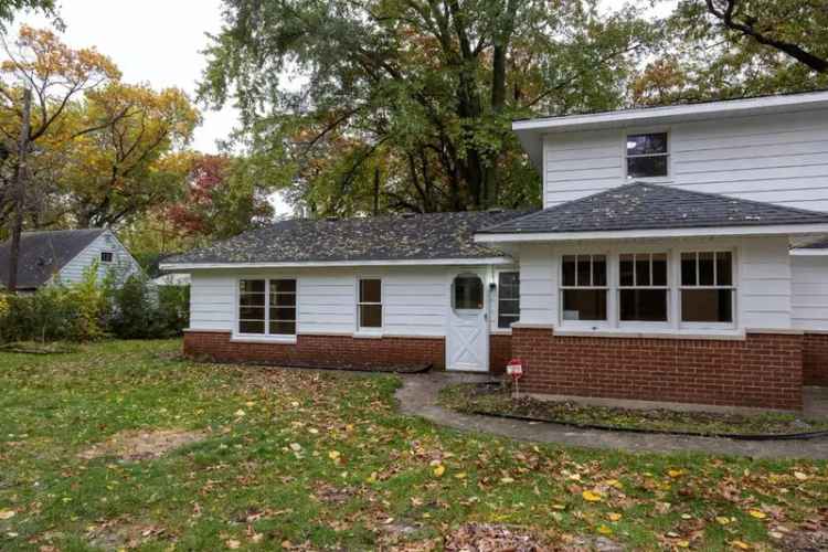 Single-family house For Sale in Gary, Indiana