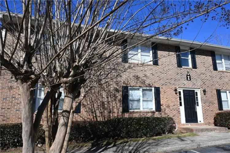 Multi-family house For Sale in 393, Stone Mountain Street, Lawrenceville, Georgia