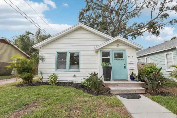 Multi-family house For Sale in 2015, 3rd Street South, Saint Petersburg, Florida