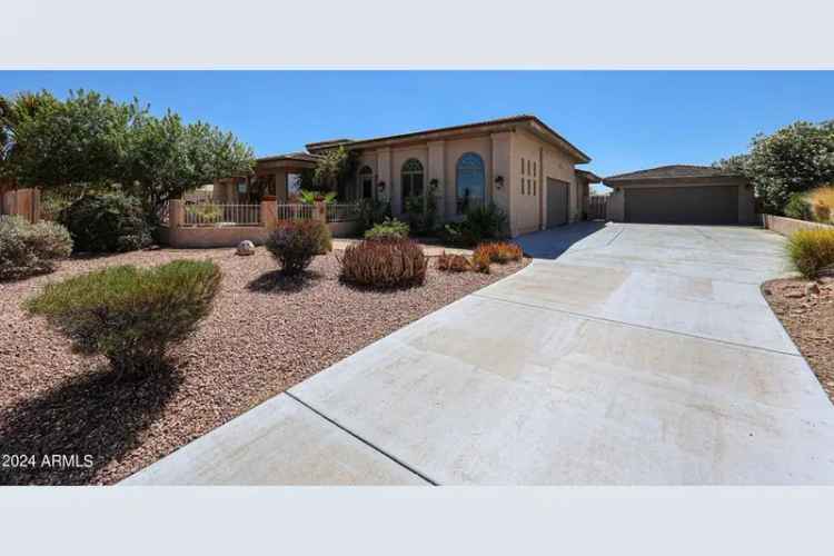 Single-family house For Sale in Fountain Hills, Arizona