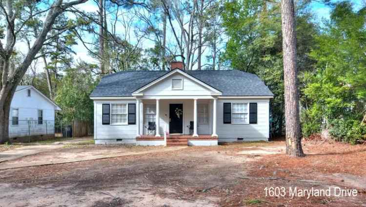 Single-family house For Sale in 1603, Maryland Drive, Albany, Georgia