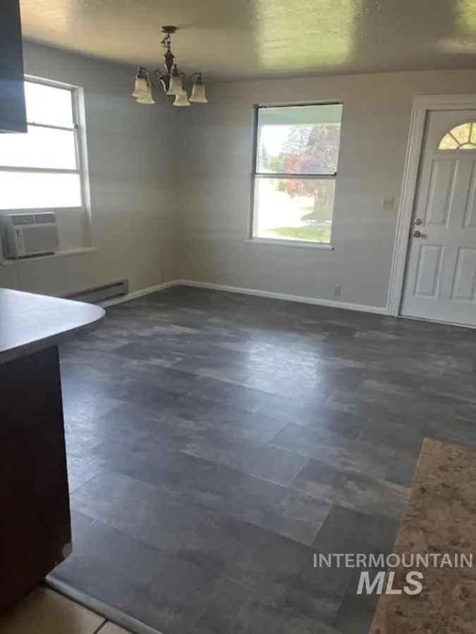 Single-family house For Sale in 103, South Elder Street, Nampa, Idaho