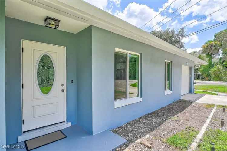 Single-family house For Sale in Fort Myers Shores, Florida