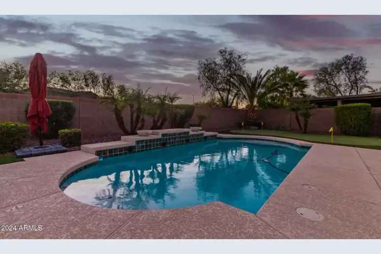 Single-family house For Sale in 15040, North 176th Lane, Surprise, Arizona