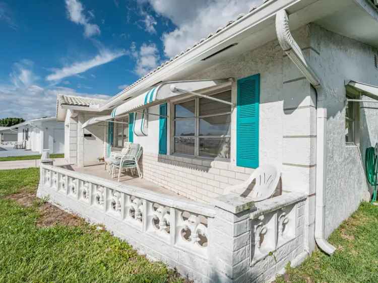 Single-family house For Sale in 2021, Southwest 18th Drive, Boynton Beach, Florida