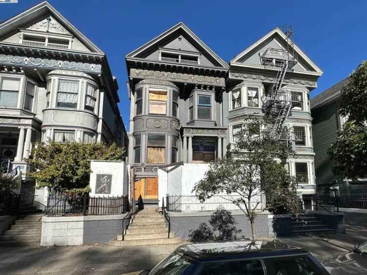 Multi-family house For Sale in San Francisco, California