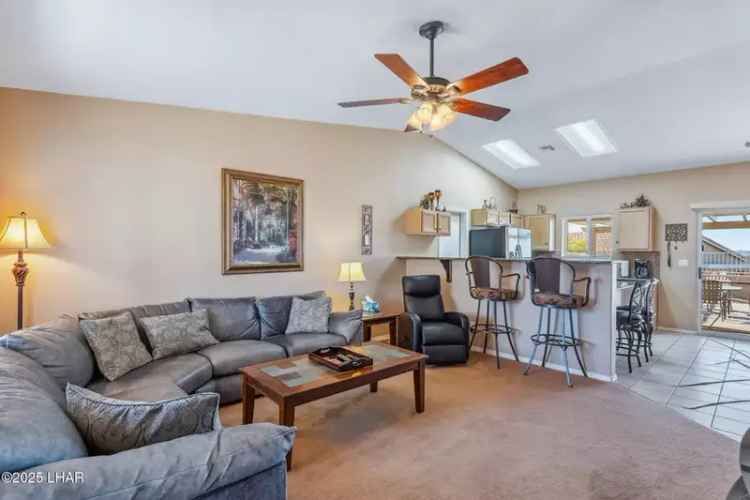 Single-family house For Sale in 1425, Mohican Drive, Lake Havasu City, Arizona