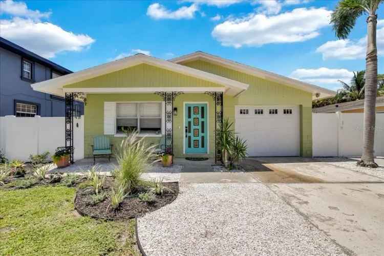 Single-family house For Sale in 1742, Mississippi Avenue Northeast, Saint Petersburg, Florida