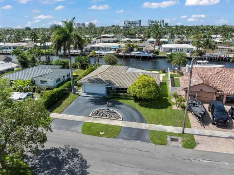 Single-family house For Sale in 321, Southeast 4th Street, Pompano Beach, Florida