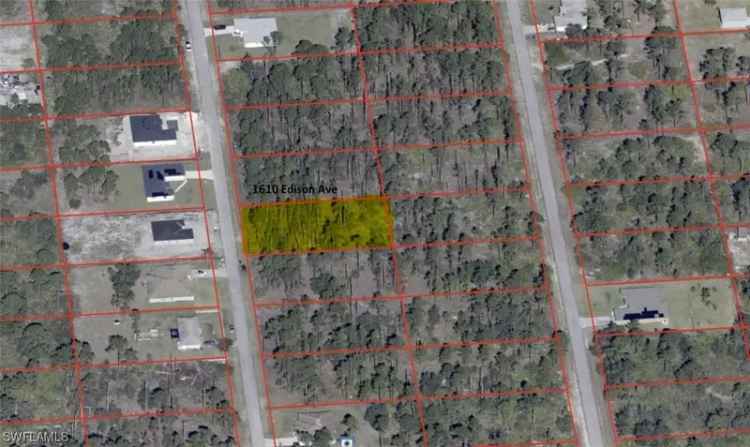 Land For Sale in Lehigh Acres, Florida