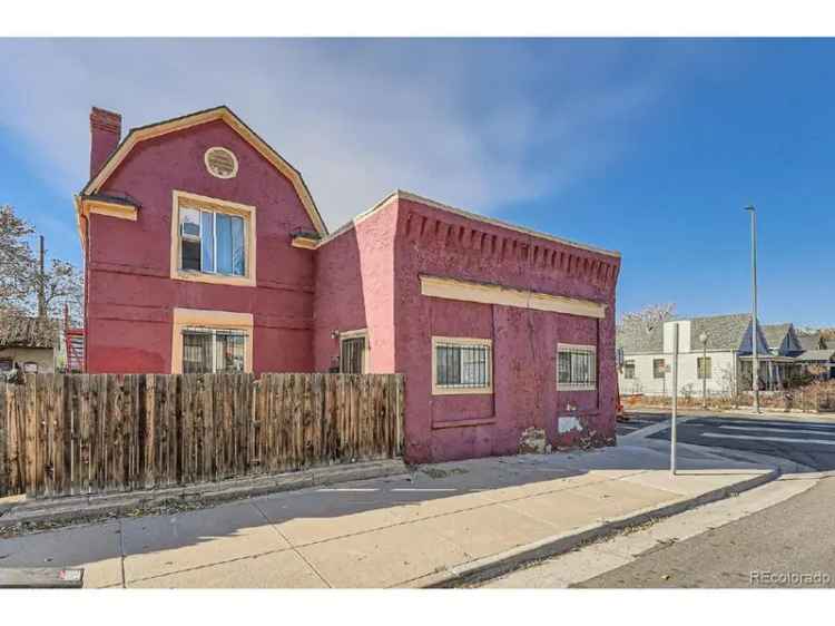 Multi-family house For Sale in 4489, Grant Street, Denver, Colorado