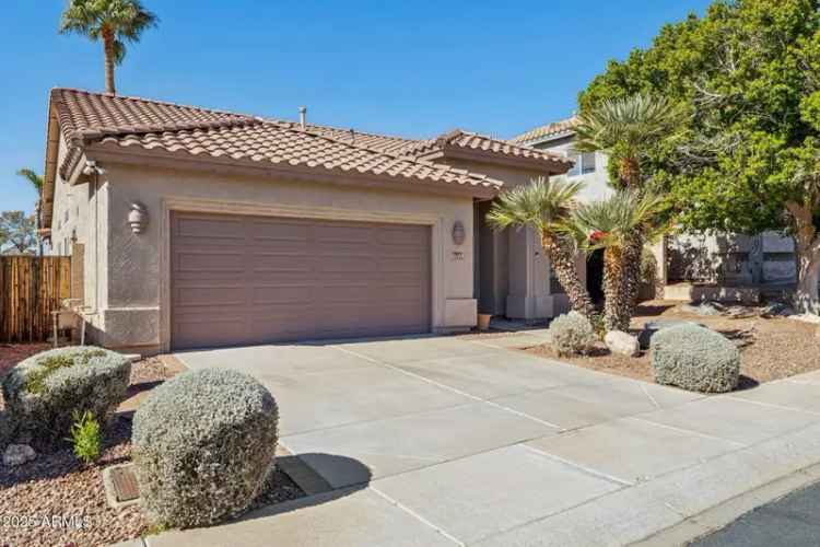 Single-family house For Sale in 13248, North 12th Place, Phoenix, Arizona