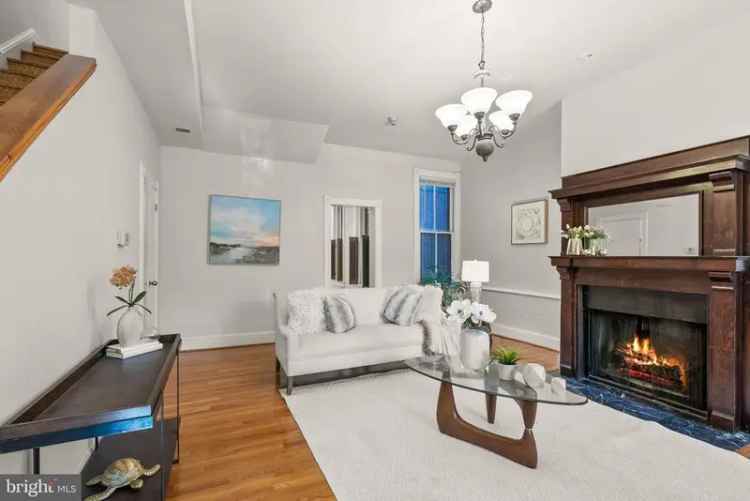 House For Sale in 802, E Street Northeast, Washington, District of Columbia