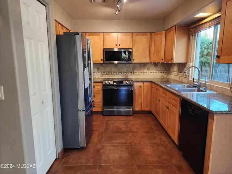 Single-family house For Sale in 136, North Cheesebrush Avenue, Tucson, Arizona