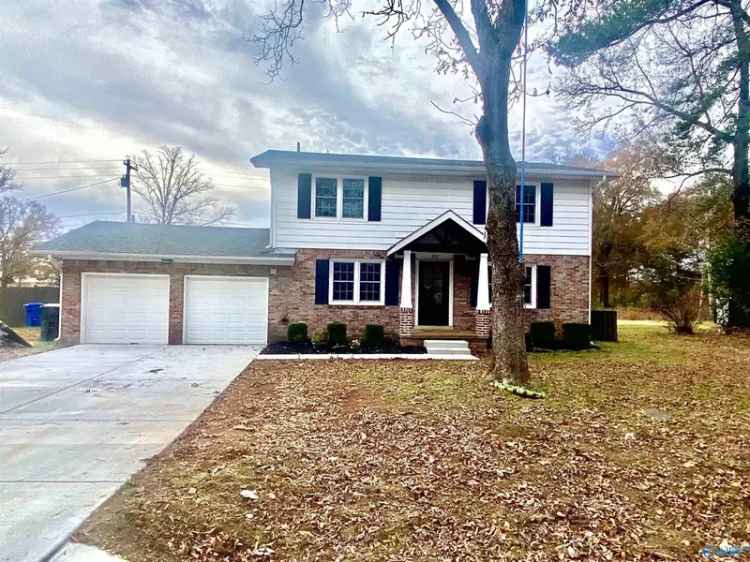 Single-family house For Sale in 702, Hereford Drive, Athens, Alabama