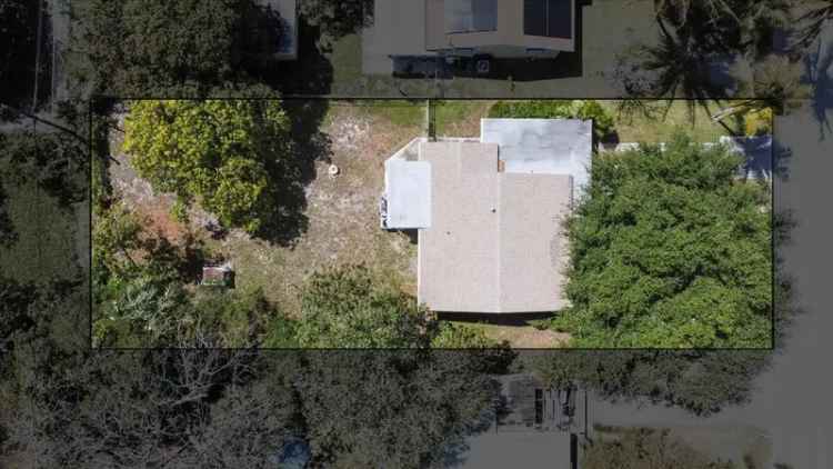 Single-family house For Sale in 260, Northeast 14th Street, Delray Beach, Florida